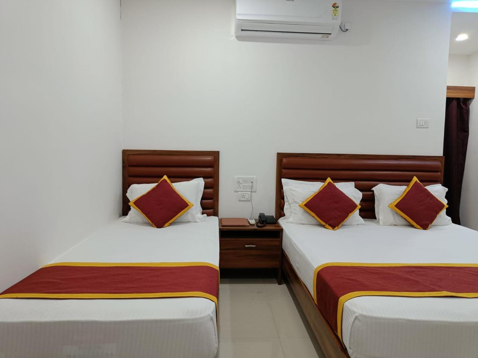 Hotel Executive Inn Hailakandi Exterior foto
